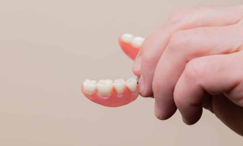 Comprehensive Guide to Professional Teeth Whitening
